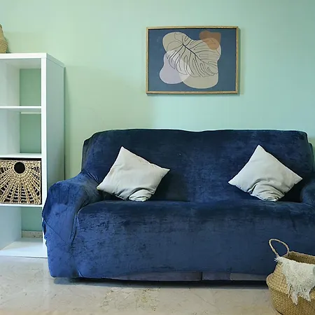 Annmarie House, Vaticano - Cipro * Róma